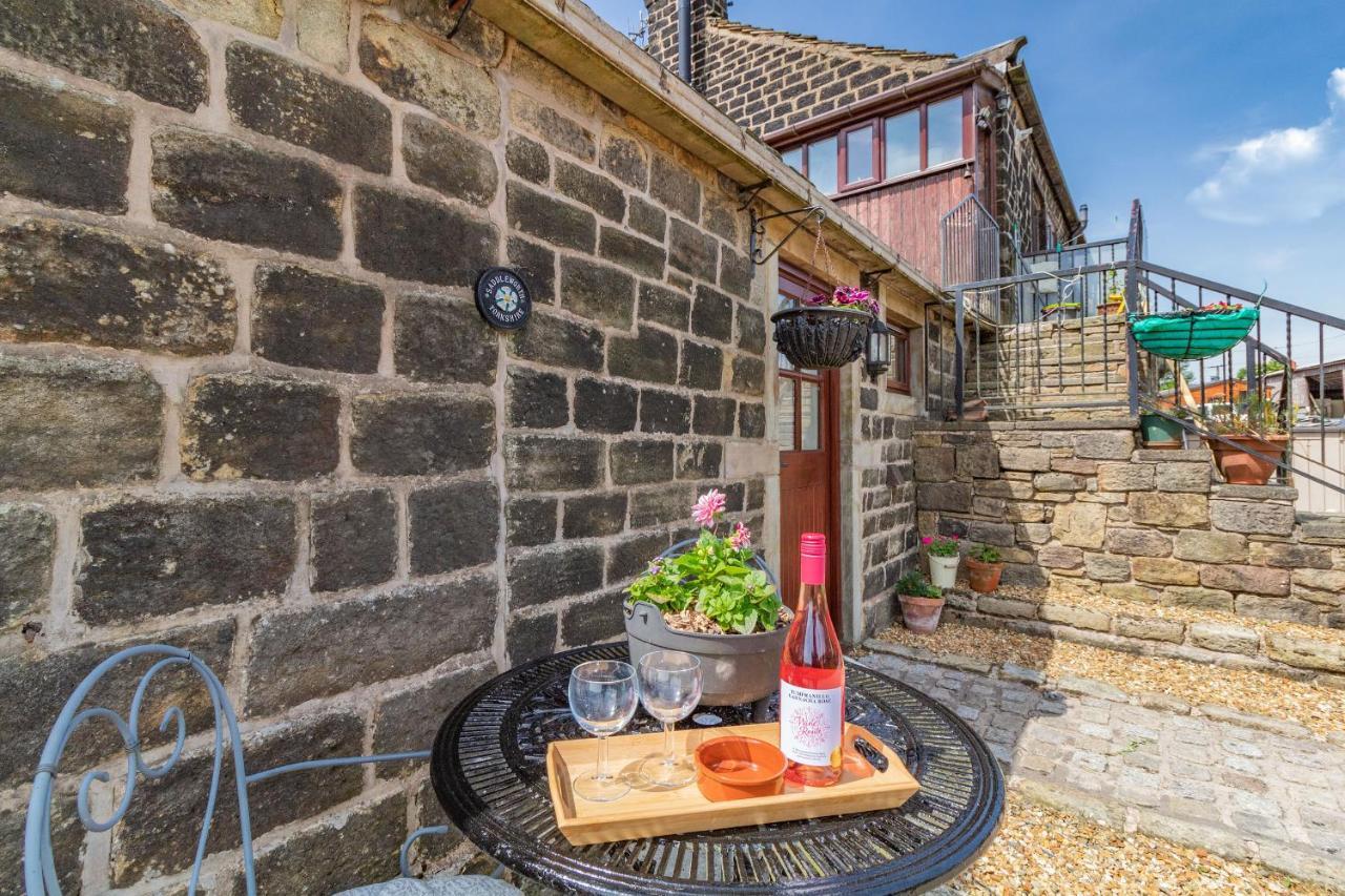 Jenny'S Cottage Diggle Exterior photo