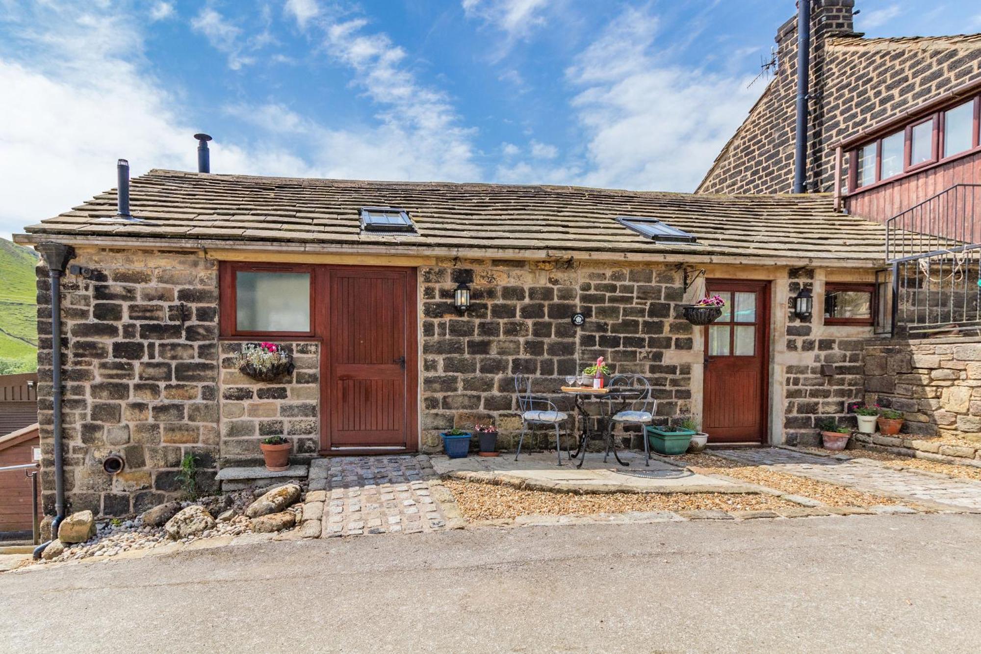 Jenny'S Cottage Diggle Exterior photo